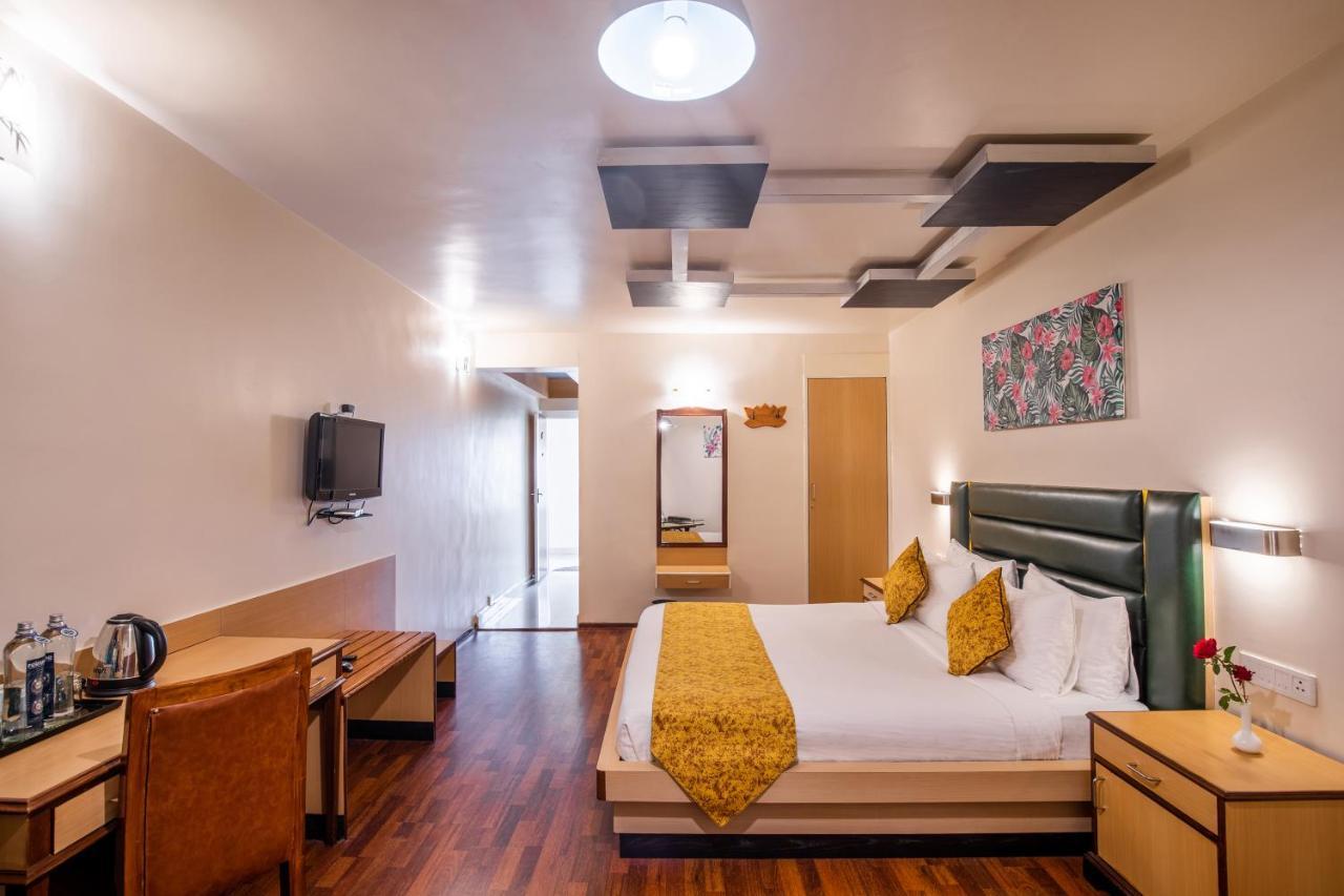 Poppys Pleasant Stay Kodaikanal Exteriör bild