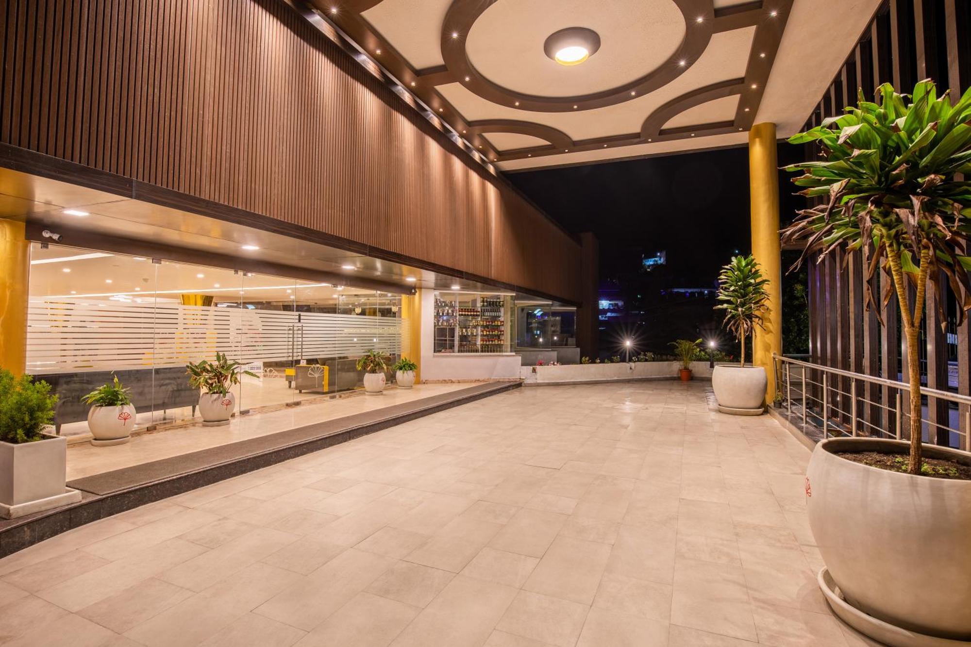 Poppys Pleasant Stay Kodaikanal Exteriör bild