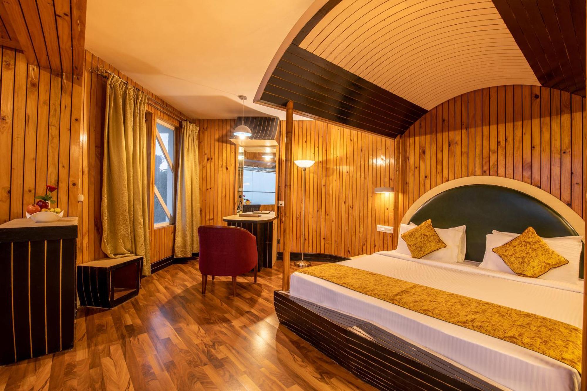 Poppys Pleasant Stay Kodaikanal Exteriör bild