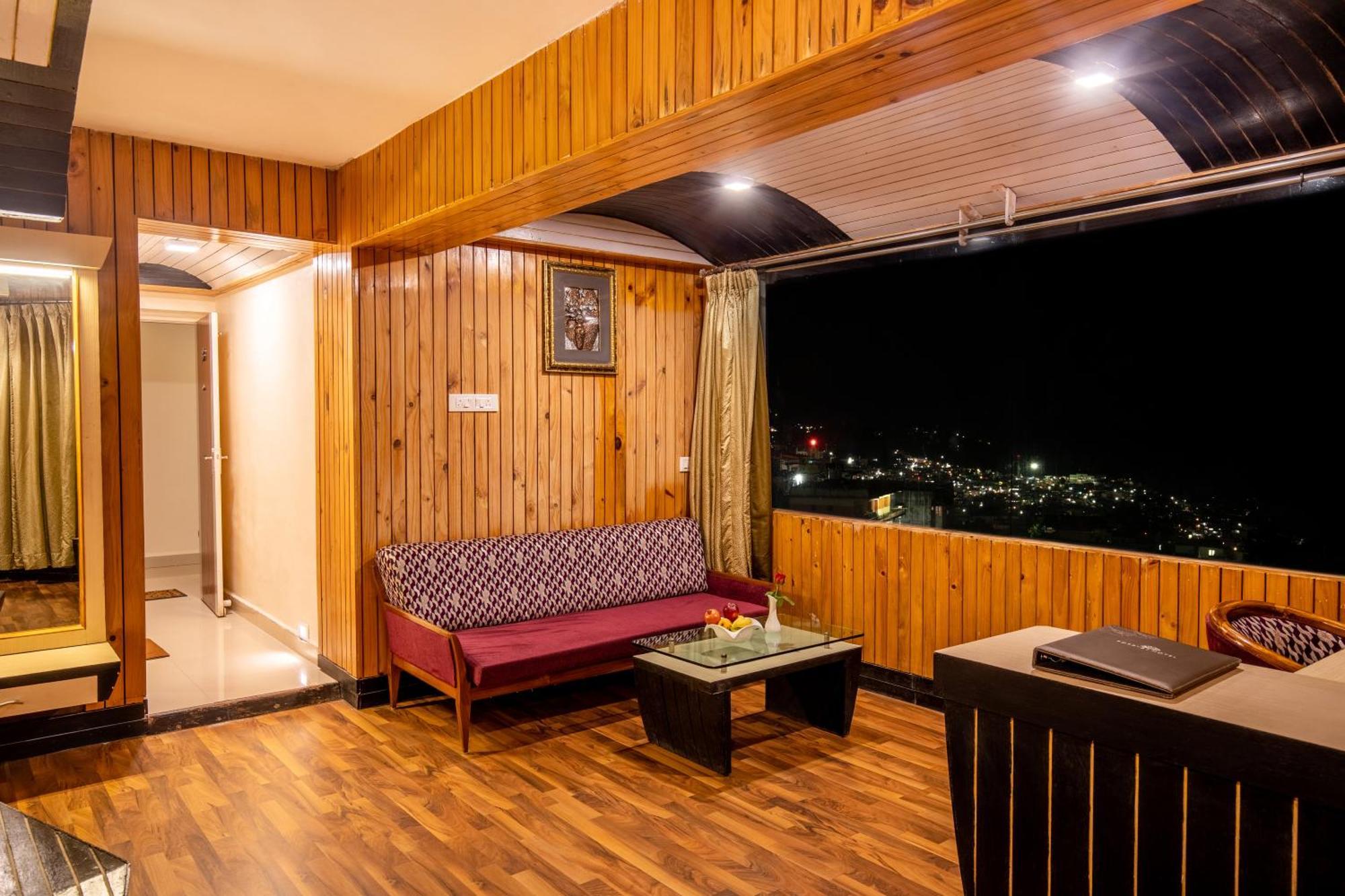 Poppys Pleasant Stay Kodaikanal Exteriör bild